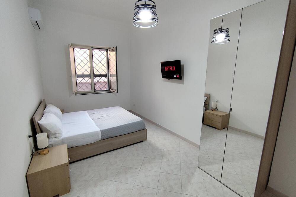 Entire apartment, Vacation Home Southern Geko in Torre del Greco, Vesuvio National Park