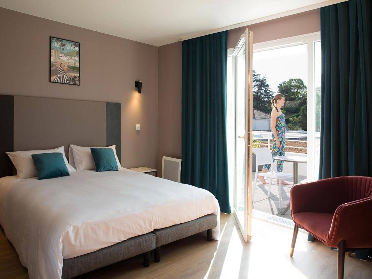 Appartement entier, One-Bedroom Apartment in Châtel-Guyon, Parc naturel régional des Volcans d'Auvergne