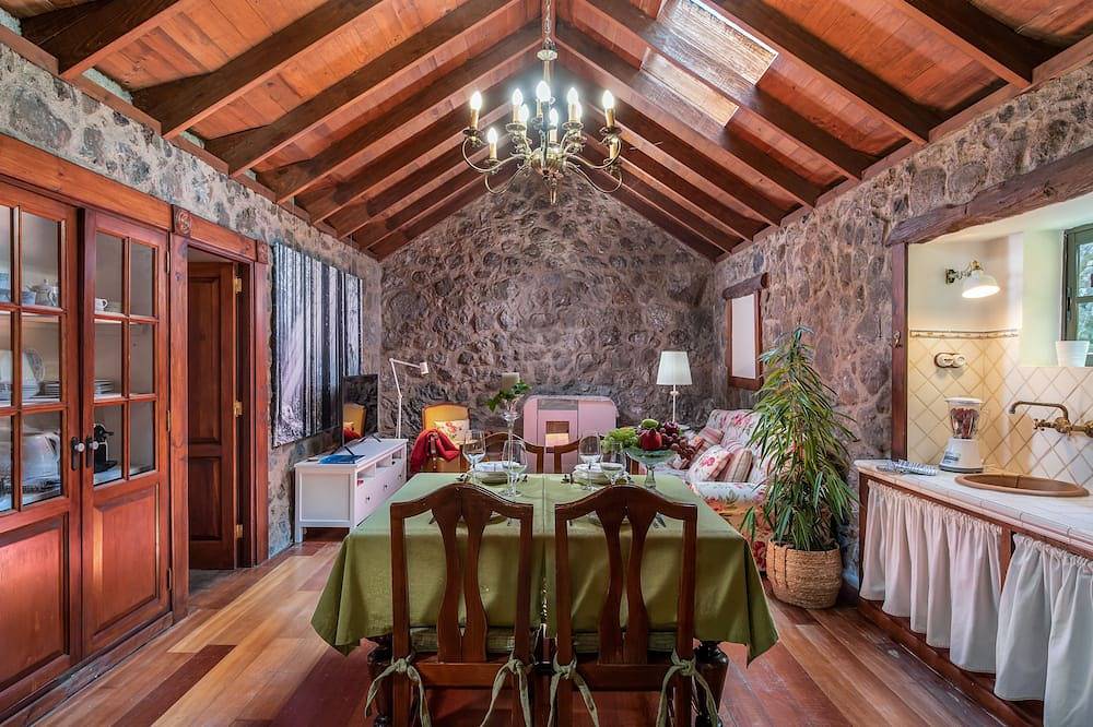 Kanarisches Haus mit Pool, Grill, Wlan, Netflix in El Sauce, La Orotava
