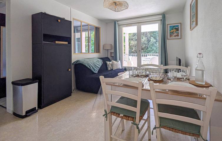 Ganze Ferienwohnung, Gemütliche 1-Zimmer-Wohnung mit Küche und Parkplatz, 600 m vom Strand entfernt in Saint-Palais-sur-Mer, Côte de Beauté