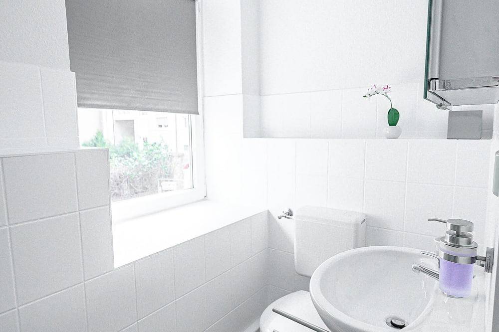 Ganze Wohnung, Kleine, ruhig gelegene Ferienwohnung in Plauen in Plauen, Chemnitz und Umgebung