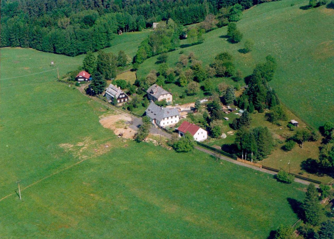 Ganze Ferienwohnung, Ferienwohnung mit moderner Einrichtung und Innenpool  in Dittersdach, Böhmische Schweiz