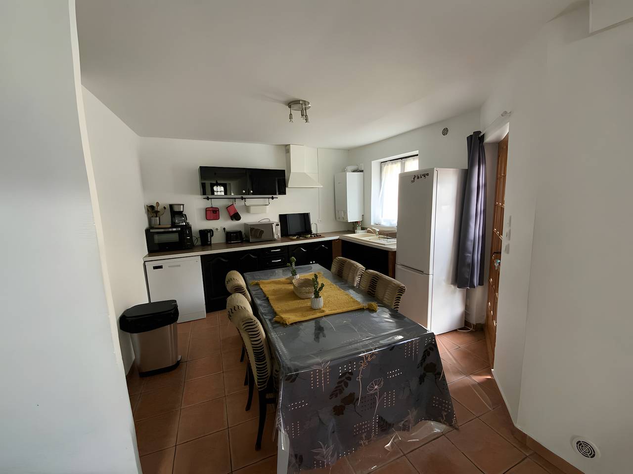 Gîte dans une fermette de charme avec Wi-Fi in Vendin-le-Vieil, Région de Lens