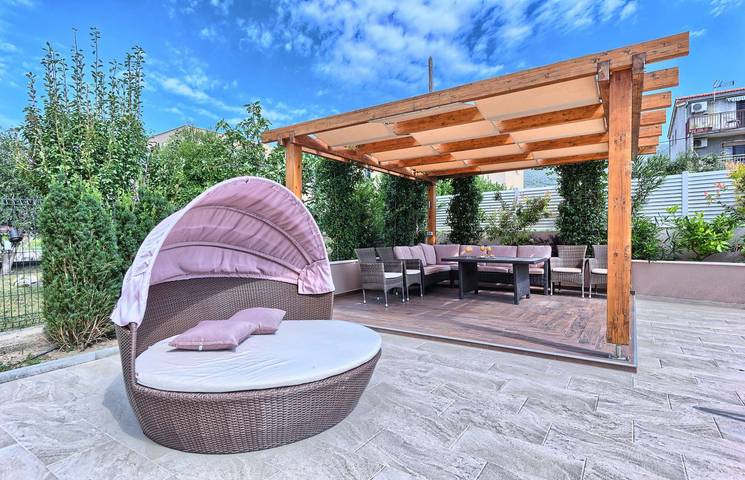 Villa für 16 Personen, mit Pool und Terrasse sowie Sauna, mit Haustier in Kaštela - 4