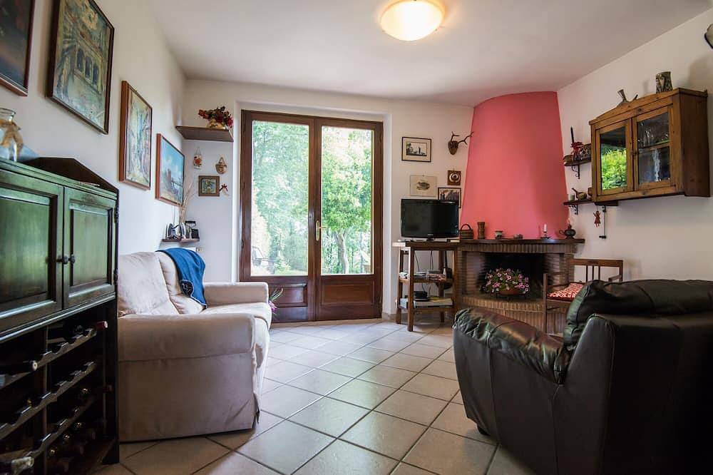 Ferienhaus in Montevedi in Monteverdi Marittimo, Etruskische Küste