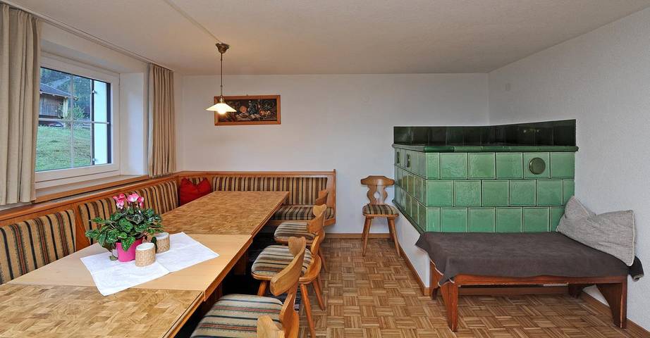 Gîte pour 18 personnes, avec vue et jardin, animaux acceptés à Holzgau - 3