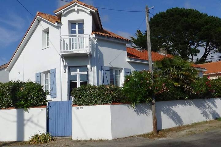Gîte pour 2 personnes, avec balcon et jardin dans Plage de La Birochère