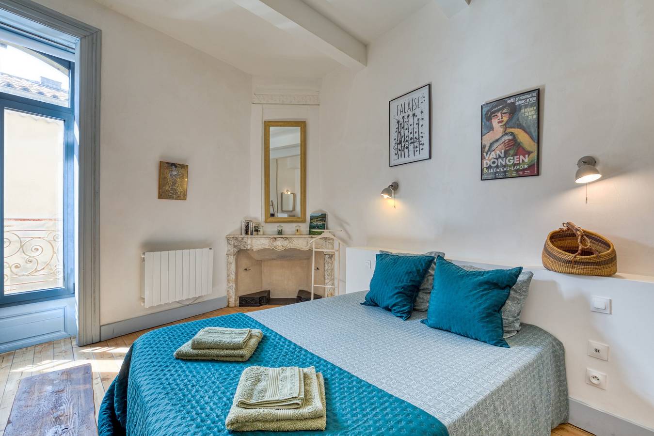 Chambre d'hôtes 'Grande Chambre' avec piscine partagée, jardin partagé et Wi-Fi in Saint-André-de-Sangonis, Région de Lodève