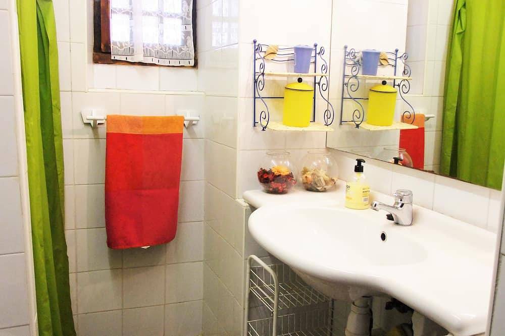 Spanish Villa With Private Pool, Wifi, 50 Minutes From The Beach in Yecla, Murcia Inland