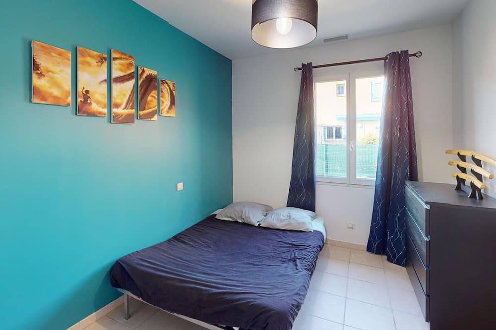 Spacious house in Gigean with garden and terrace, near Mediterranean beaches in Gigean, Côte d'Améthyste