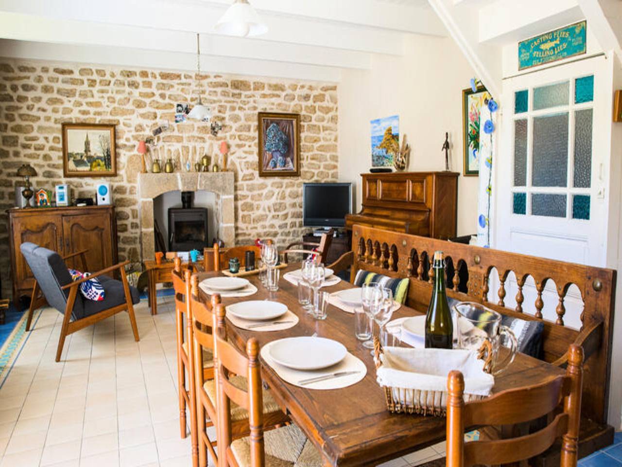 Entire apartment, House in Kérity near Ster Beach & Lighthouse in Penmarc'h, Côte de Cornouaille