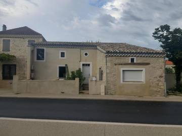 Gîte pour 2 personnes, avec terrasse et vue à Cléon-d'Andran