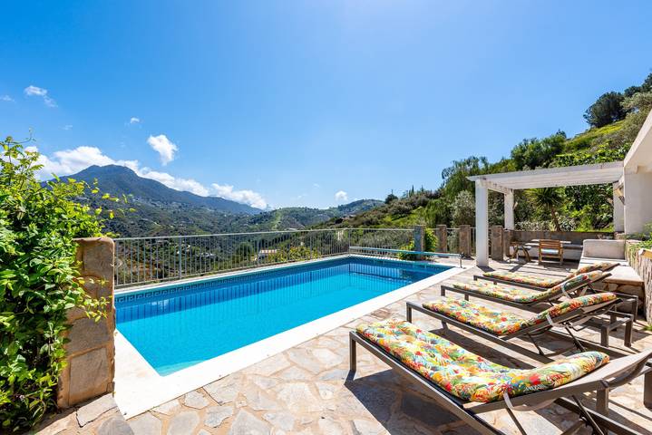Villa pour 6 personnes, avec jardin à Torrox