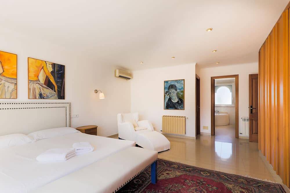 Villa Marques de Comillas in Strandnähe, privater Pool, Wifi, zentrale Lage in Caló de ses Dones (Santanyí), Santanyí