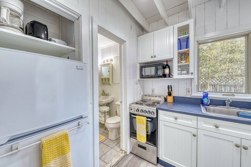 Ganze Wohnung, Hundefreundliches Apartment mit privater Terrasse - im Herzen des Ocean Bay Parks! in Fire Island, Suffolk County