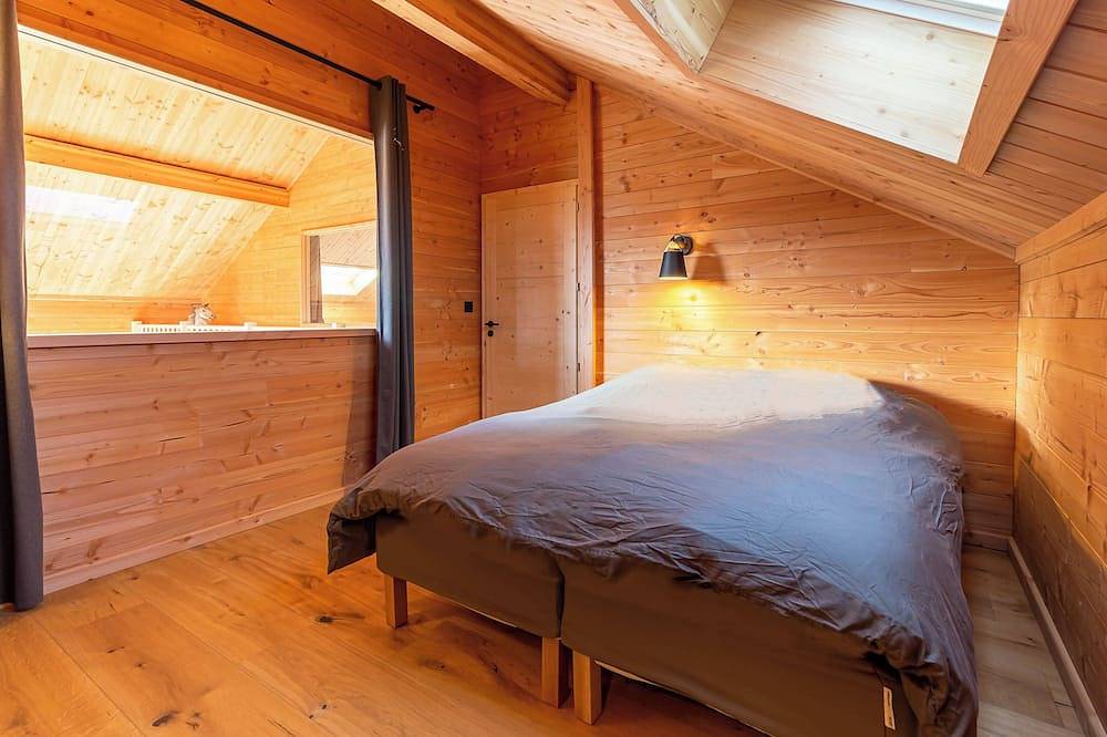 Beautiful modern chalet, exceptional mountain and pine views in Selonnet, Alpes de Alta Provenza
