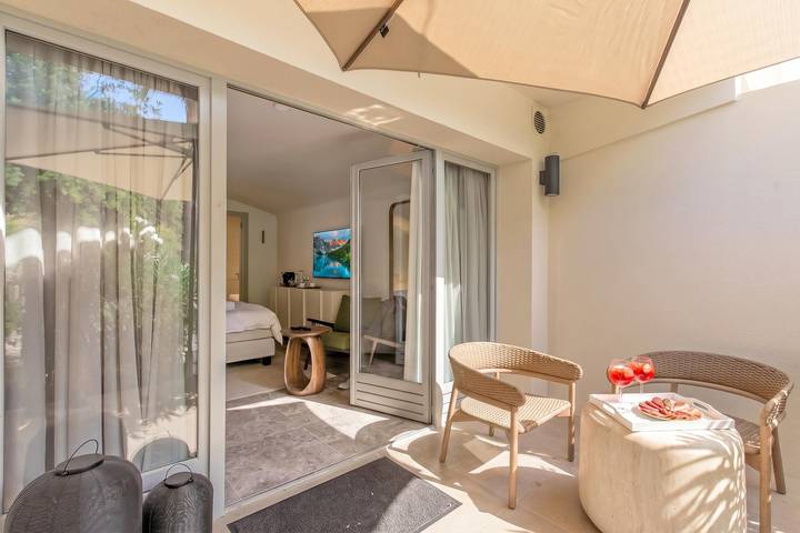 Ganze Wohnung, Domaine De Cocagne 2 bedrooms apt + studio in Cagnes-sur-Mer, Mittelmeerküste (Frankreich)