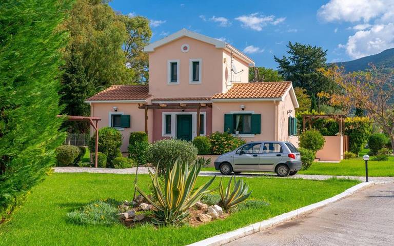 Villa 'Sami Beach Villas Thalia' with Mountain View, Wi-Fi and Air Conditioning in Sami, Kefalonia