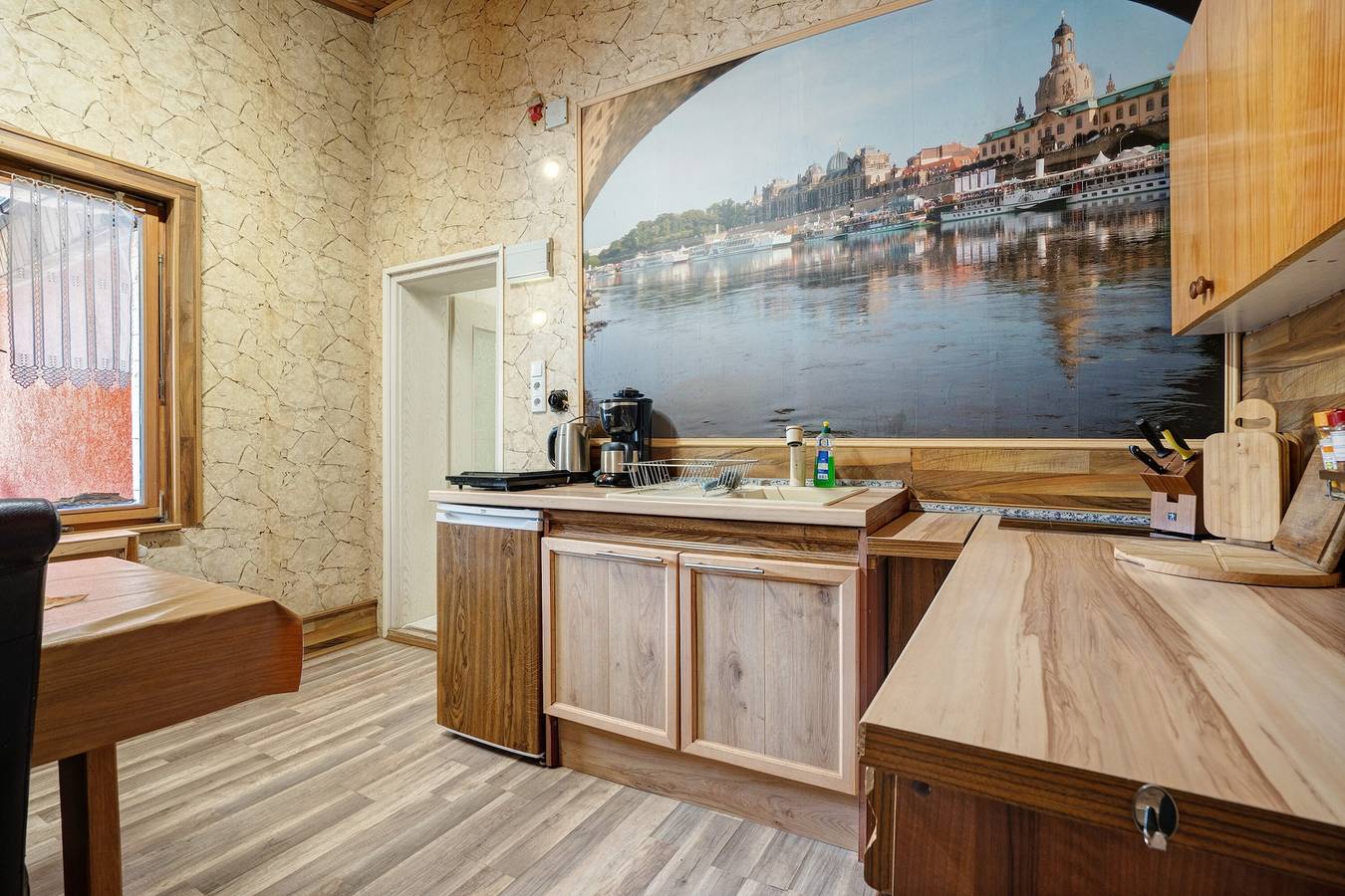 Ganze Wohnung, Ferienwohnung 'Einzimmerwohnung Im Haupthaus' mit Gemeinschaftspool, gemeinsamer Terrasse und Wlan in Naturpark niederlausitzer heidelandschaft (Brandenburg)