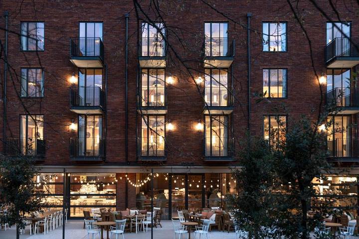Hôtel pour 2 personnes, avec Terrasse ainsi que Jardin et Piscine à Saint-Ouen