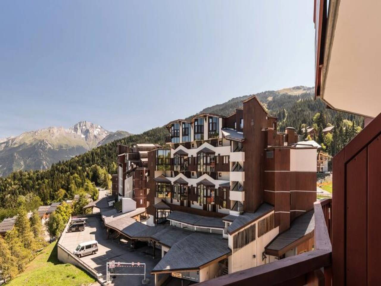 Apartamento entero, Apartamento en La Tania cerca de las pistas de esquí in La Tania, La Perrière