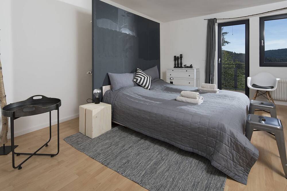 Ganze Wohnung, Ferienwohnung Mittlere Etage, ca. 120qm, 2 Schlafzimmer, max. 6 Personen in Alpirsbach, Kinzigtal