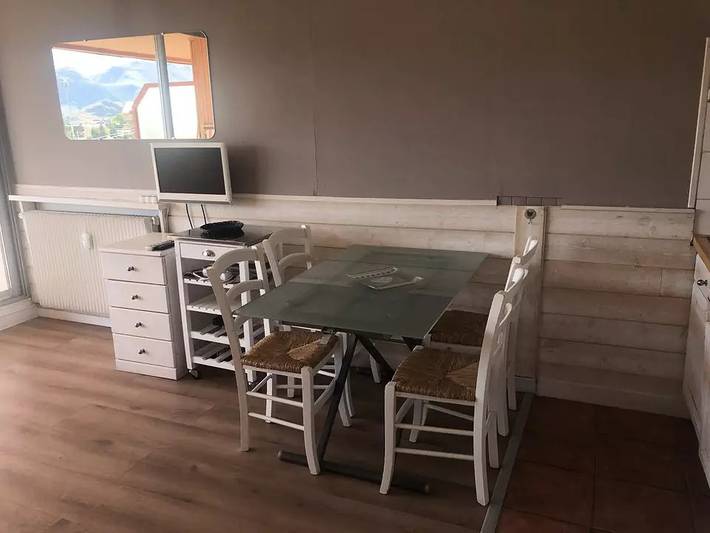 Gîte pour 4 personnes, avec vue et balcon dans Office de Tourisme de l'Alpe d'Huez - 4