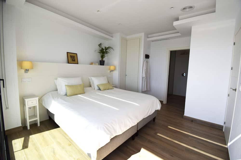 Luxury Eco Villa with Heated pool in Gaucin Town in Gaucín, Málaga Provinz