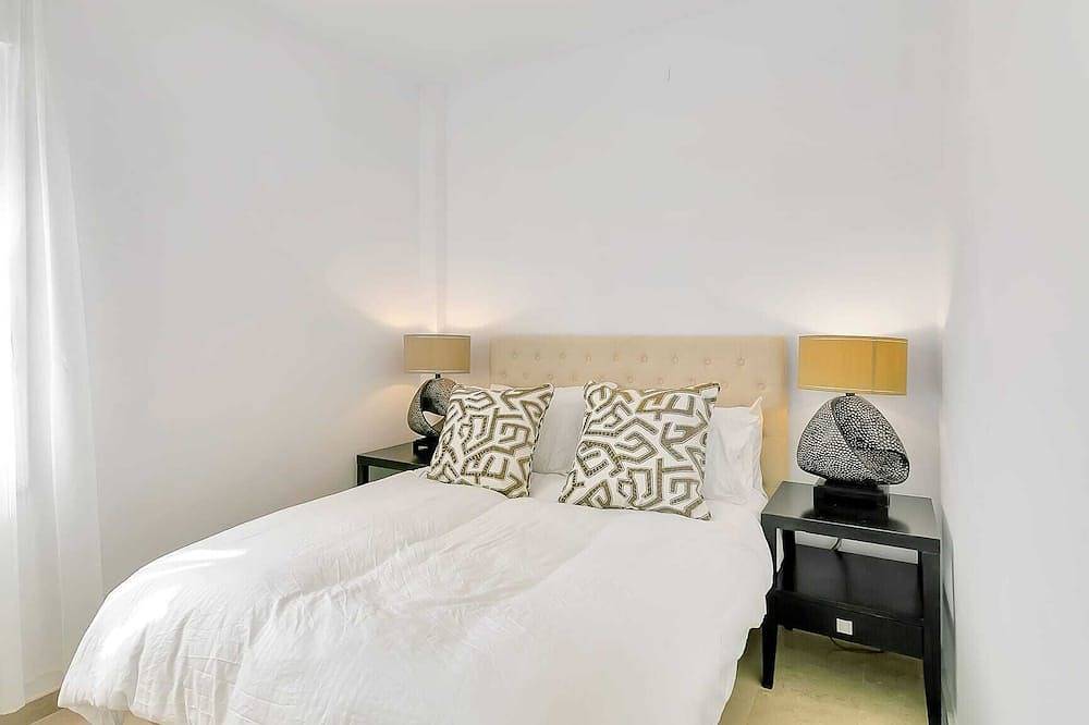 Feriehus for 10 personer med pool in Playa de La Alcaidesa, San Roque