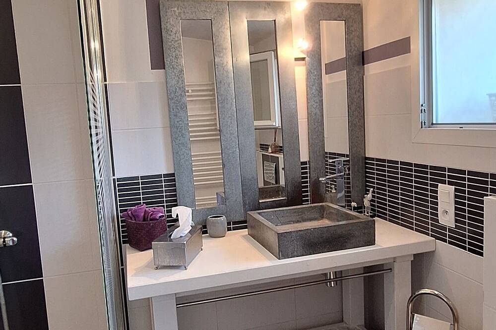 Jolie chambre d'hôtes dans maison charentaise in Saint-Augustin, Côte de Beauté