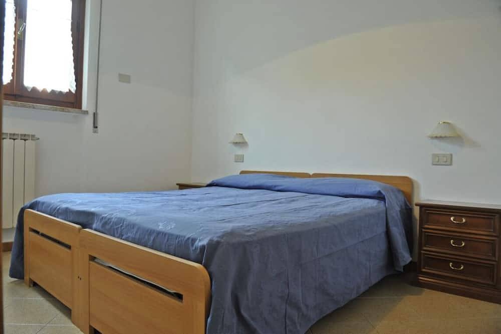 Apartamento entero, Tommaso 5 - Tres Habitaciones Piso, Capacidad 6 in Tuoro sul Trasimeno, Lago Trasimeno