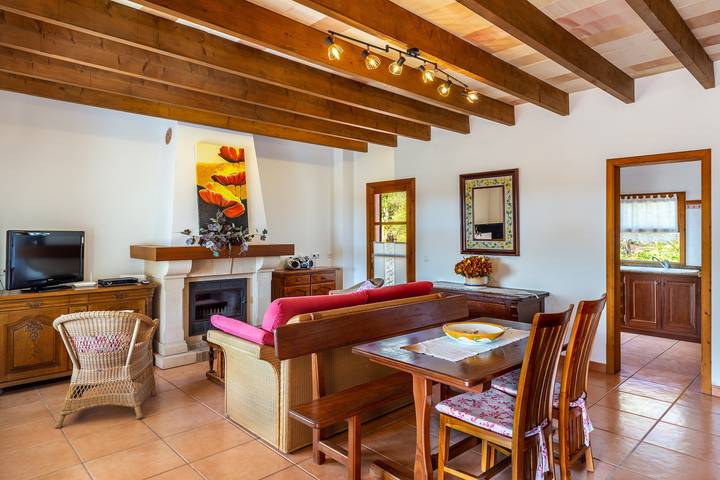 Maison de campagne "Sa Carbona" avec vue sur la montagne, Wi-Fi et climatisation in Artà, Majorque de l'Est
