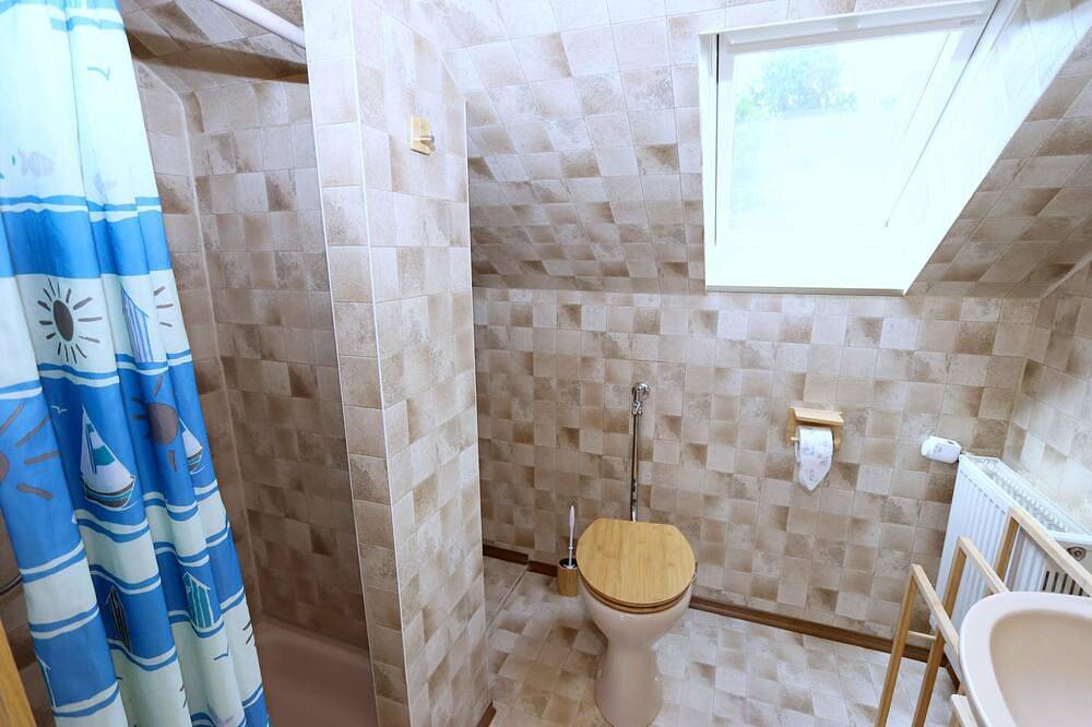 Ganze Wohnung, Ferienwohnung mit Balkon und kostenfreies Wlan in Bad Steben, Landkreis Hof