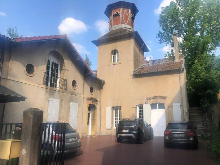 Gîte pour 4 personnes, avec Terrasse et Jardin à Jouy-aux-Arches