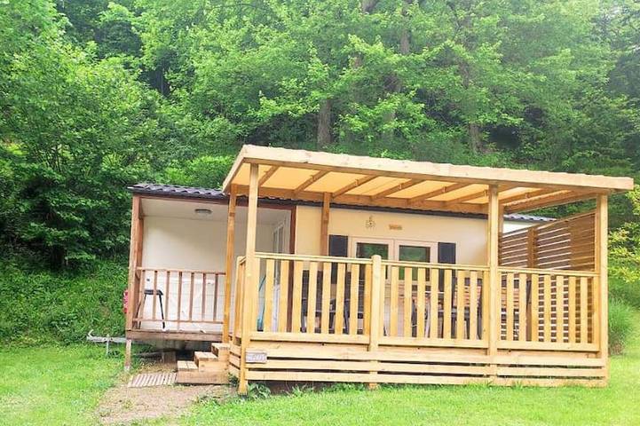 Mobil home pour 4 personnes à Estaing