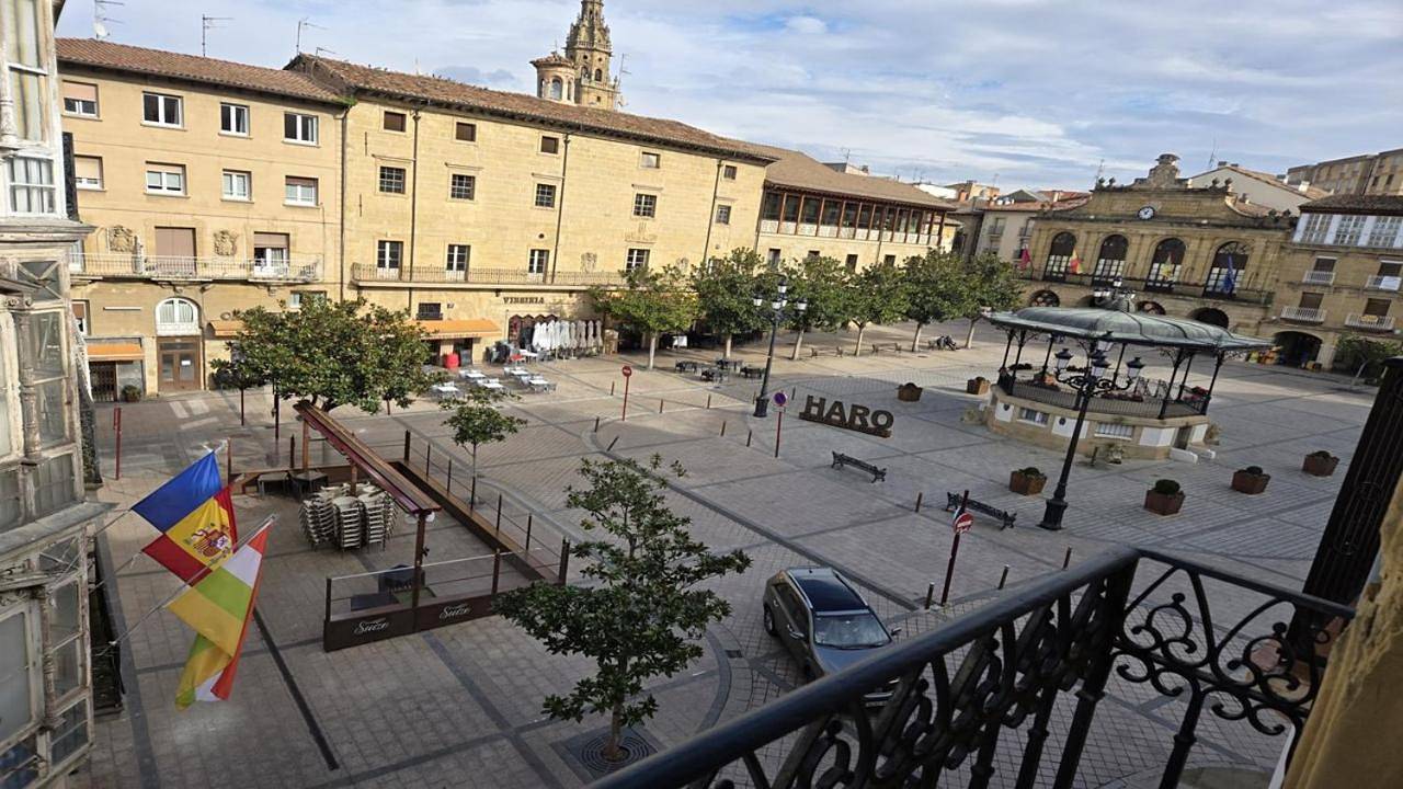 Single Room with Balcony in Haro, Rioja