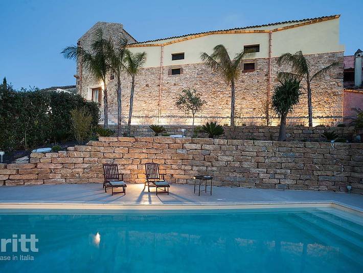 Casa vacanza per 4 persone, con piscina in Sicilia