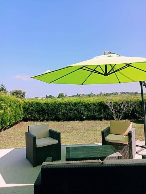 Location de vacances pour 3 personnes, avec vue et jardin à Saint-Androny - 2