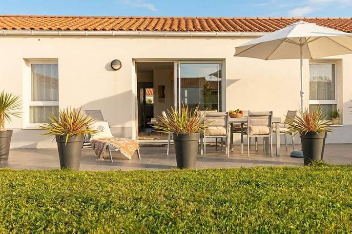 Location de vacances pour 6 personnes, avec Jardin aux Les Sables-d'Olonne