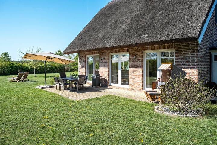 Ferienhaus für 6 Personen, mit Seeblick und Garten in Poseritz