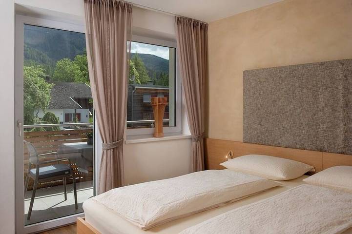 Ganze Wohnung, Traum-Ferienwohnung Kronplatz, Dachterrasse & Panoramalage, Cron4 Pool & Sauna in Reischach Südtirol, Bruneck