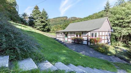 Ferienhaus für 4 Personen, mit Garten und Terrasse in Schmallenberg