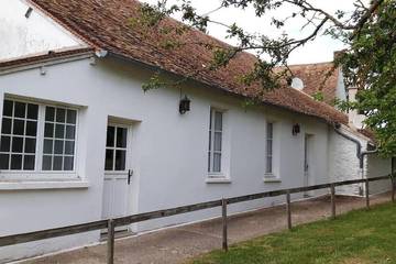 Gîte pour 4 personnes, avec jardin dans Autouillet