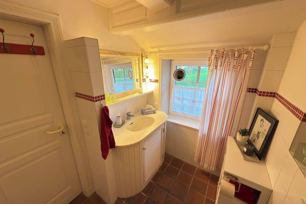 Ferienhaus Hansen Hof 4 mit Garten, Terrasse und moderner Ausstattung in Tinnum in Tinnum, Sylt (Gemeinde)