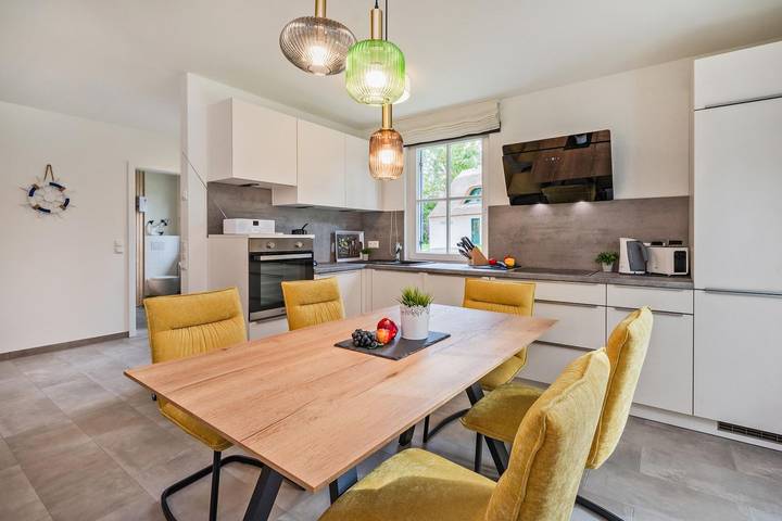 Modernes Ferienhaus im Fischerdorf mit Sauna, Garten & Blick ins Grüne – perfekt zum Abschalten in Zirchow, Usedom