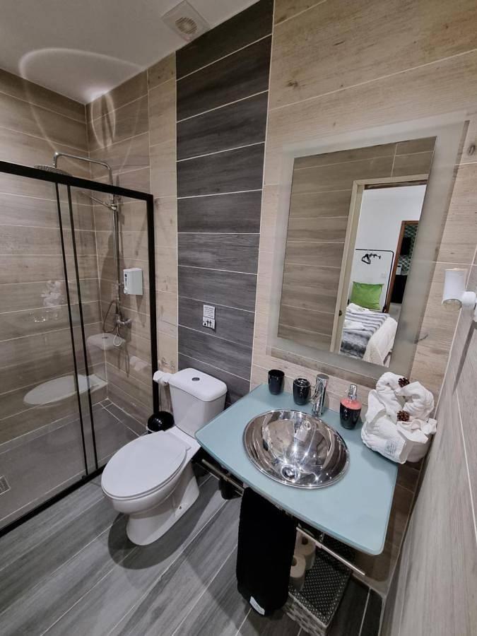 Location de vacances pour 10 personnes, avec vue et terrasse ainsi que jardin et piscine à Covilhã - 3