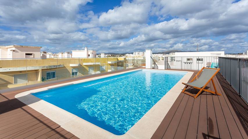 Holiday rental for 4 people, with balcony and pool in Olhão