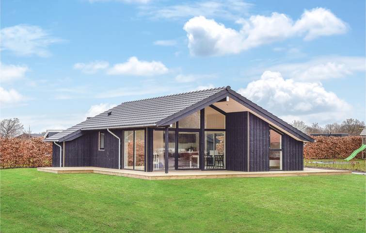 Ferienhaus für 6 Personen, mit Terrasse in Ahl Strand