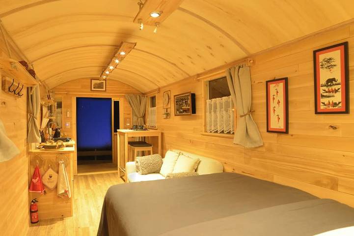 Gîte pour 2 personnes, avec jardin ainsi que jacuzzi et sauna à Chimay - 4