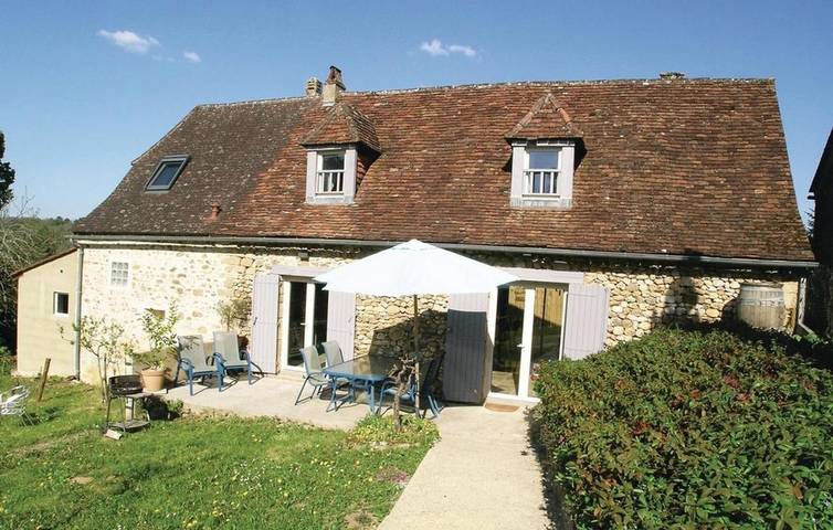 Location de vacances pour 7 personnes, avec vue et jardin, animaux acceptés à Fleurac - 2